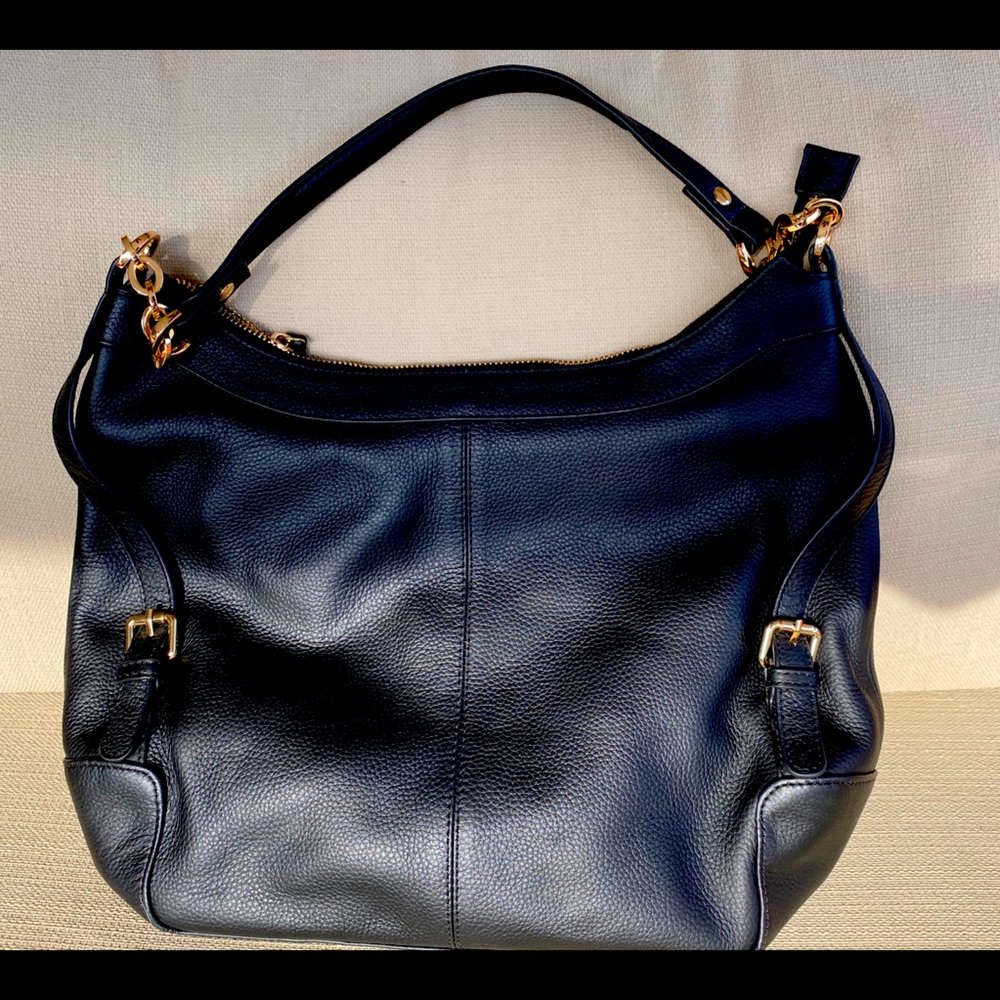 New Ora Delphine black leather purse